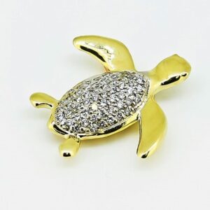 PAVE DIAMOND SHELL TURTLE PENDANT