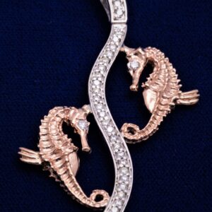 GOLD AND DIAMOND SEA HORSE ETERNITY PENDANT