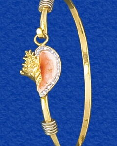 "Diamond Lip" Conch Bangle Enameled