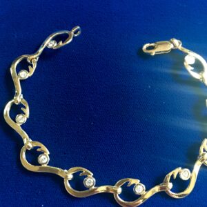 Circle Hook Bracelet with  Diamonds (14-40-D)