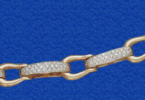 Gold Commodore Necklace With Diamonds